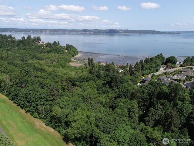3911 SW Dash Point Rd, Federal Way, WA 98023