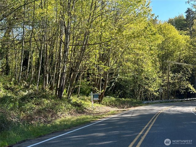 3911 SW Dash Point Rd, Federal Way, WA 98023
