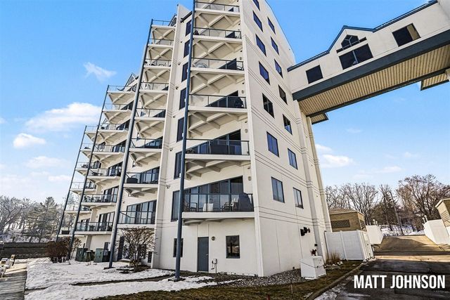 2964 Lakeshore Drive E 204, Muskegon, MI 49441