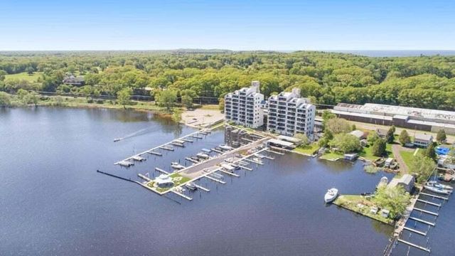 2964 Lakeshore Drive E 204, Muskegon, MI 49441