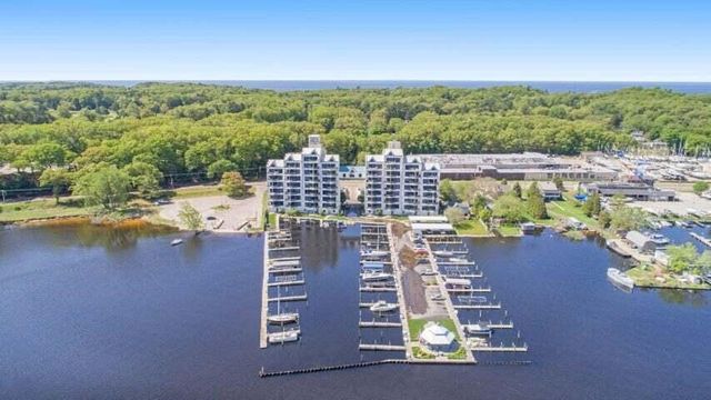 2964 Lakeshore Drive E 204, Muskegon, MI 49441