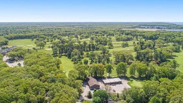 2964 Lakeshore Drive E 204, Muskegon, MI 49441