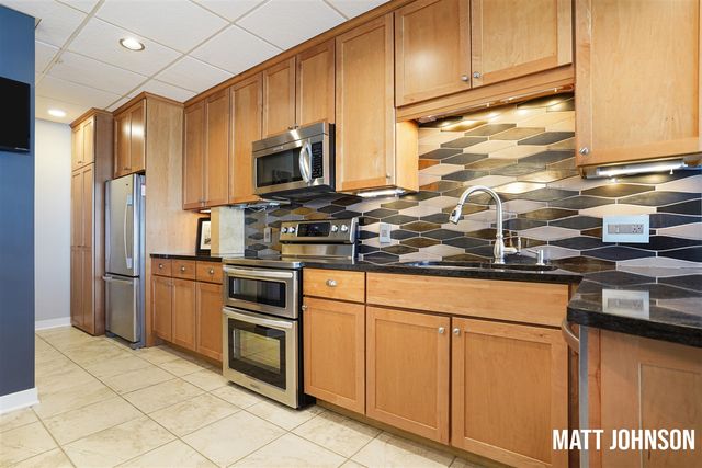 2964 Lakeshore Drive E 204, Muskegon, MI 49441