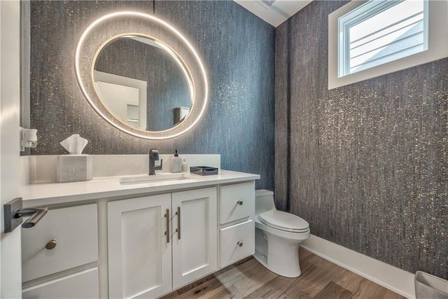 732 W 45th Street, Kansas City, MO 64111