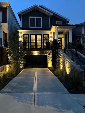 732 W 45th Street, Kansas City, MO 64111