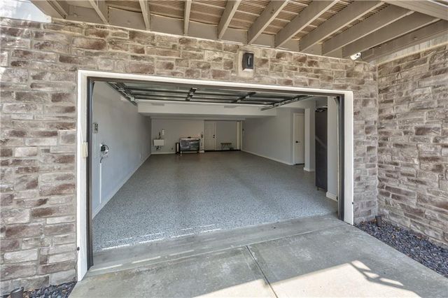 732 W 45th Street, Kansas City, MO 64111