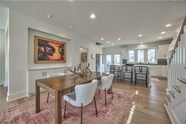 732 W 45th Street, Kansas City, MO 64111