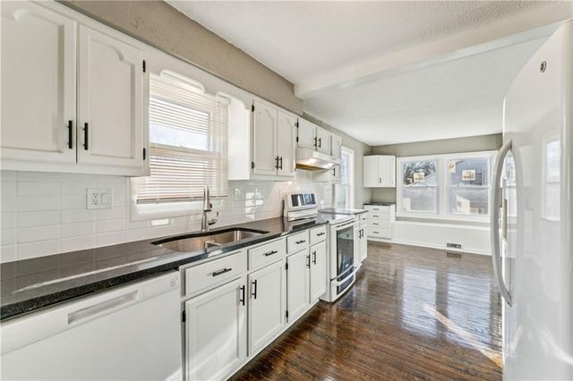 4456 N Bellefontaine Avenue, Kansas City, MO 64117