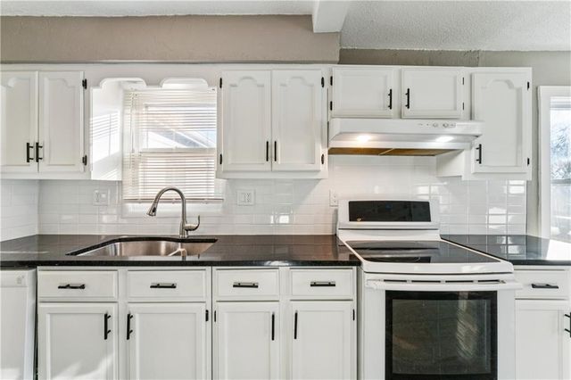 4456 N Bellefontaine Avenue, Kansas City, MO 64117