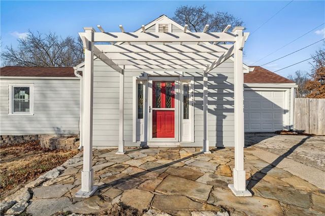 4456 N Bellefontaine Avenue, Kansas City, MO 64117