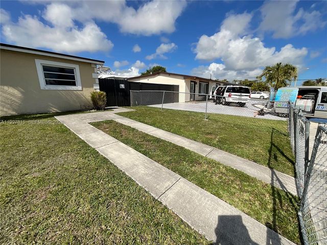 11801 SW 172nd St 2, Miami, FL 33177