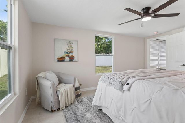 10926 TEMPLE AVENUE, Seminole, FL 33772