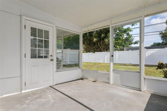 10926 TEMPLE AVENUE, Seminole, FL 33772