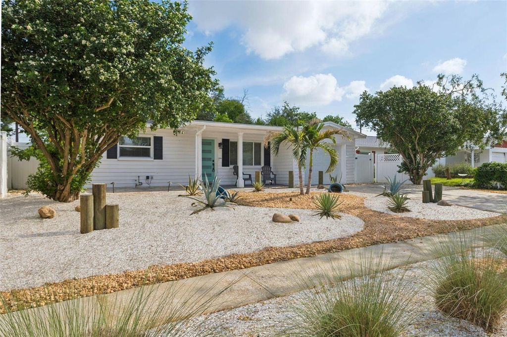 10926 TEMPLE AVENUE, Seminole, FL 33772