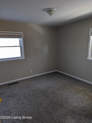 1701 Brentmoor Ln, Louisville, KY 40223