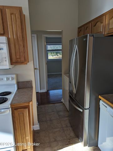 1701 Brentmoor Ln, Louisville, KY 40223