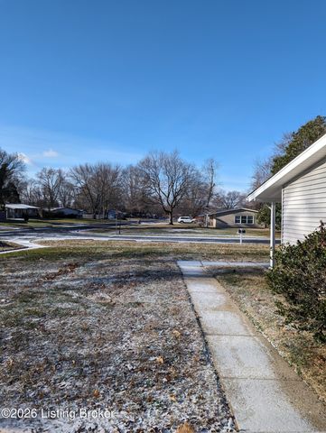 1701 Brentmoor Ln, Louisville, KY 40223