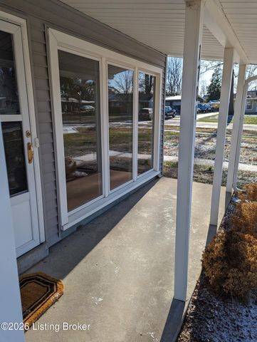 1701 Brentmoor Ln, Louisville, KY 40223