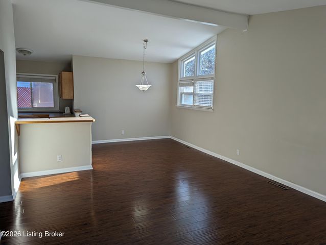 1701 Brentmoor Ln, Louisville, KY 40223