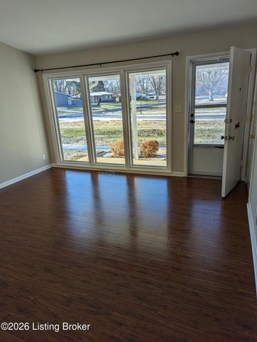 1701 Brentmoor Ln, Louisville, KY 40223