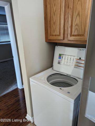 1701 Brentmoor Ln, Louisville, KY 40223