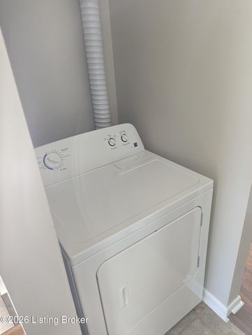 1701 Brentmoor Ln, Louisville, KY 40223