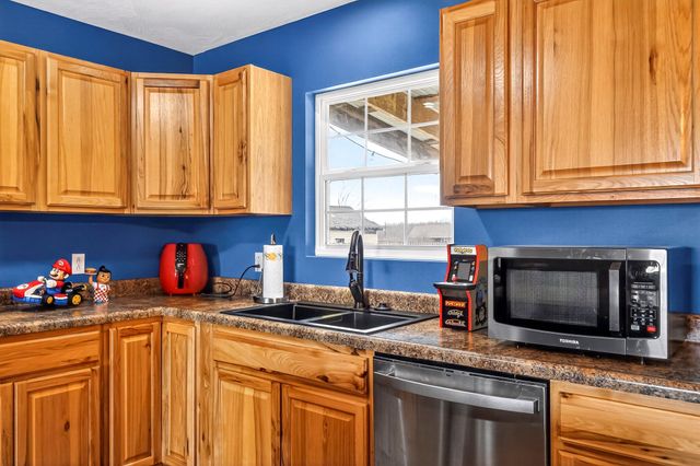 114 E South Street, Seymour, MO 65746