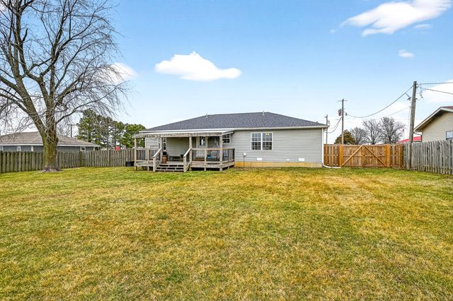 114 E South Street, Seymour, MO 65746