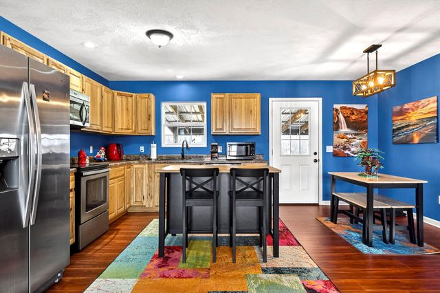 114 E South Street, Seymour, MO 65746