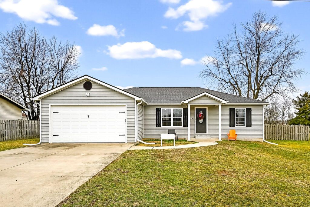 114 E South Street, Seymour, MO 65746