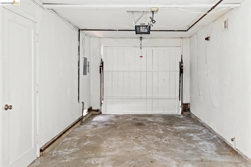 Image 15 of property listing at 1067 Lassen St, Richmond, CA 94805