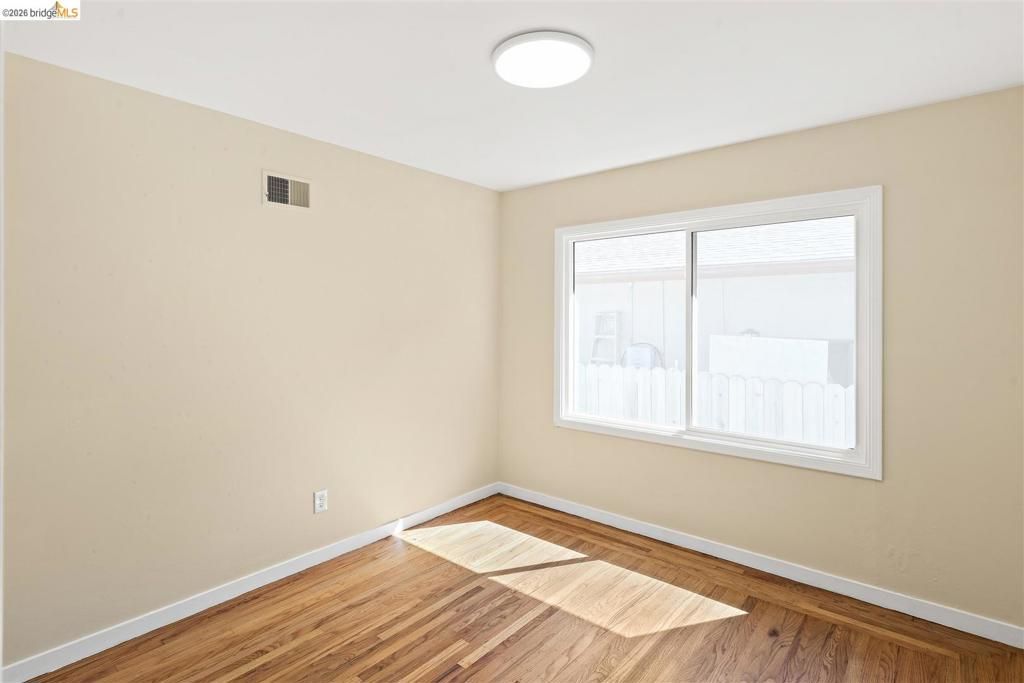 Image 16 of property listing at 1067 Lassen St, Richmond, CA 94805