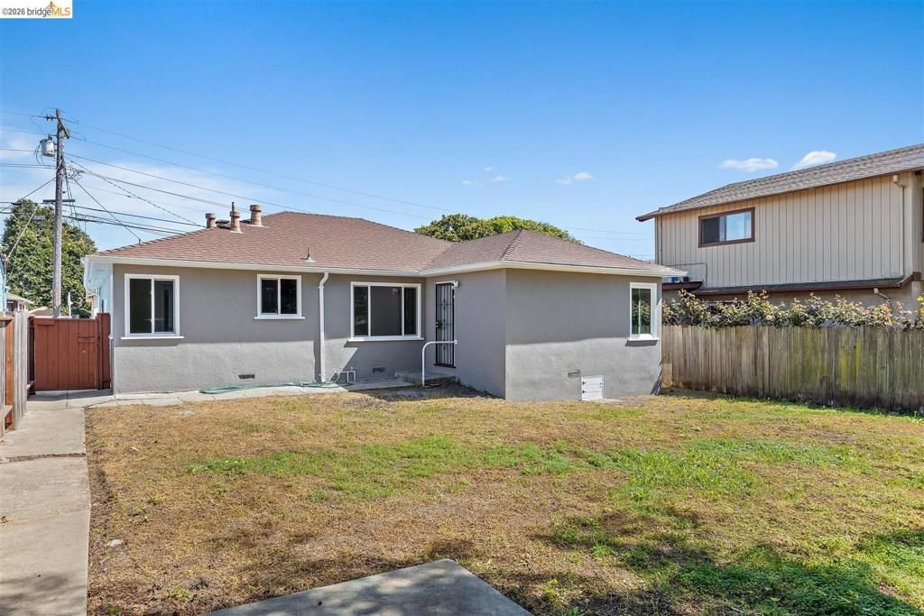 Image 26 of property listing at 1067 Lassen St, Richmond, CA 94805