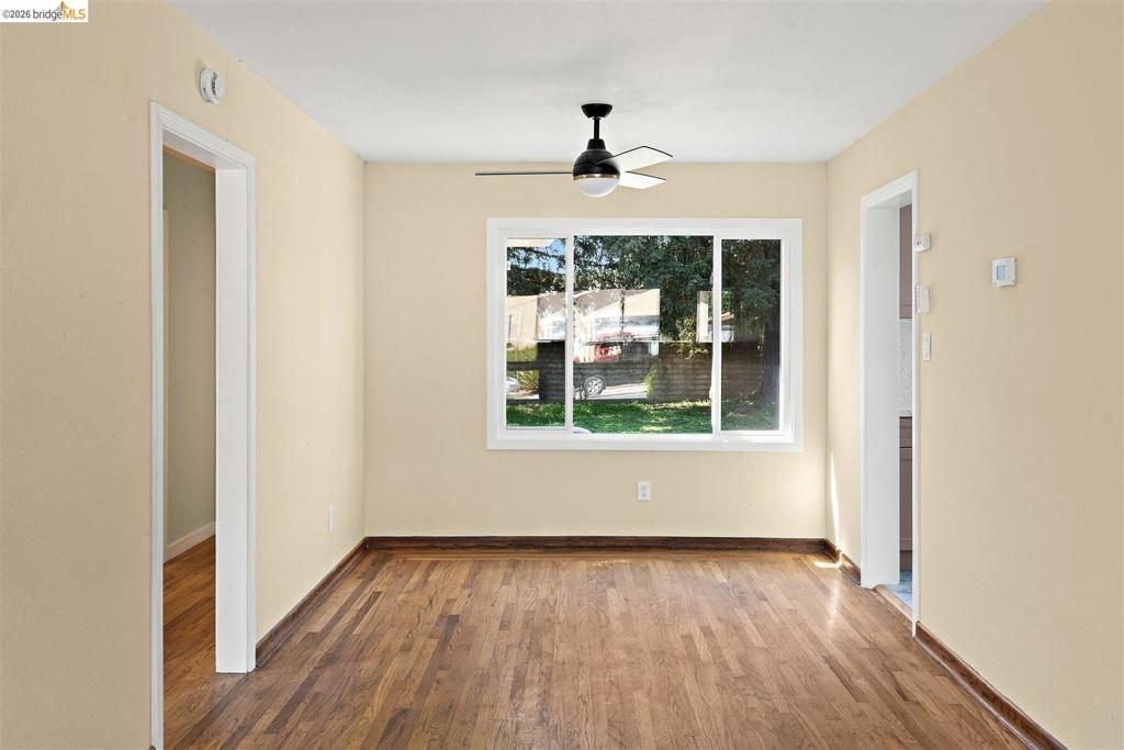 Image 5 of property listing at 1067 Lassen St, Richmond, CA 94805