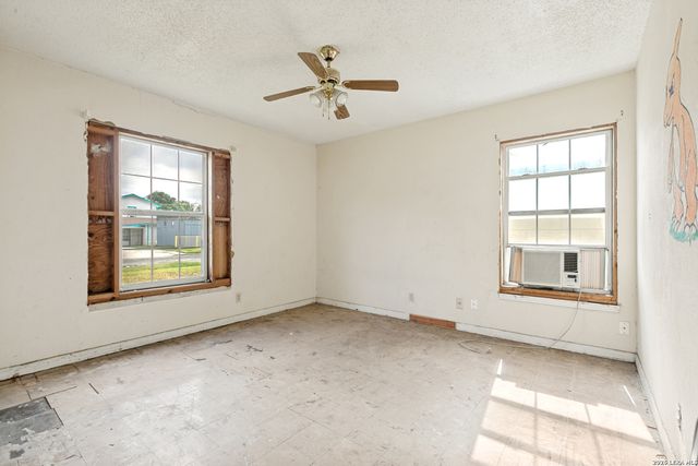 518 Hillwood, San Antonio, TX 78213