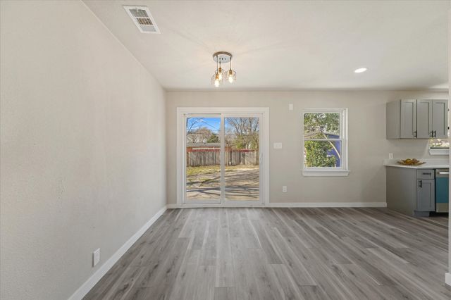 3220 Healey Drive, Dallas, TX 75228