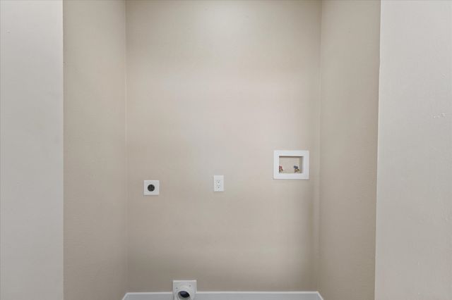 3220 Healey Drive, Dallas, TX 75228