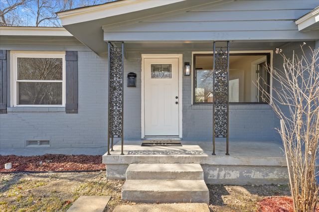 3220 Healey Drive, Dallas, TX 75228