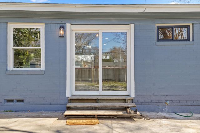 3220 Healey Drive, Dallas, TX 75228