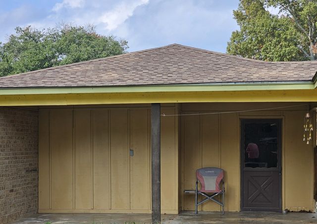 5779 N Cape Drive, Chandler, TX 75758