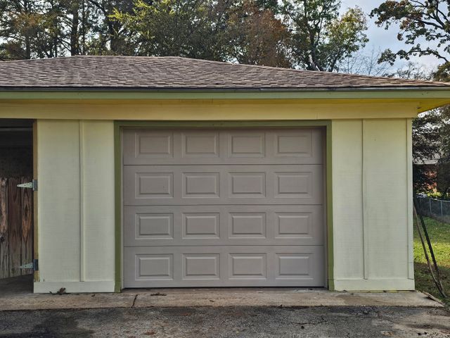 5779 N Cape Drive, Chandler, TX 75758