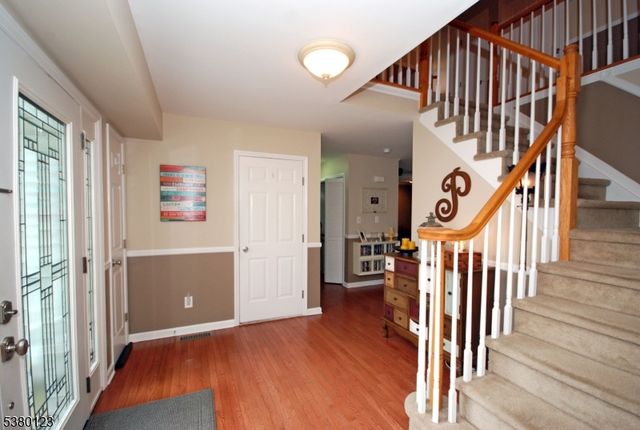 32 Peterson Rd, Hillsborough Twp., NJ 08844