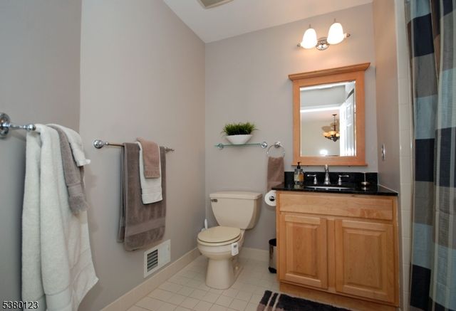 32 Peterson Rd, Hillsborough Twp., NJ 08844