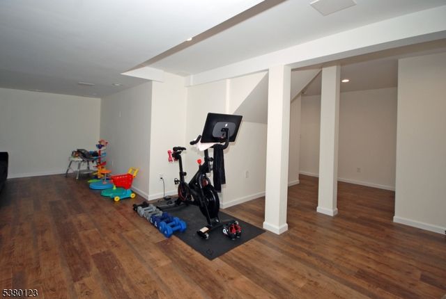 32 Peterson Rd, Hillsborough Twp., NJ 08844