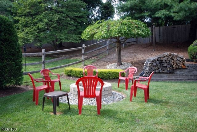 32 Peterson Rd, Hillsborough Twp., NJ 08844