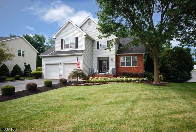 32 Peterson Rd, Hillsborough Twp., NJ 08844