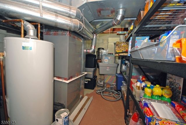 32 Peterson Rd, Hillsborough Twp., NJ 08844