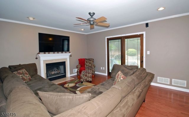 32 Peterson Rd, Hillsborough Twp., NJ 08844