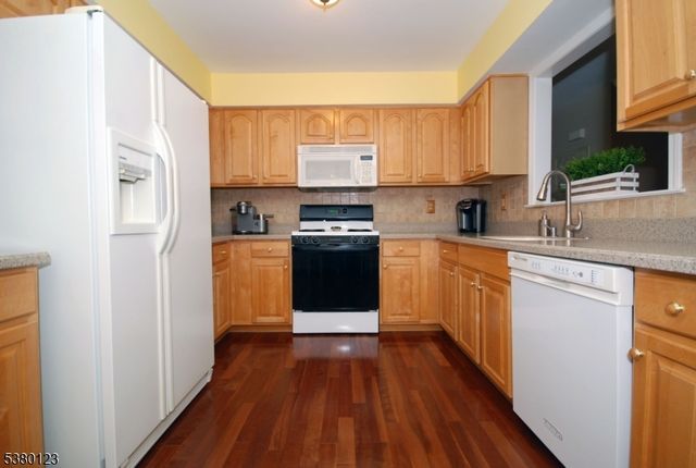 32 Peterson Rd, Hillsborough Twp., NJ 08844