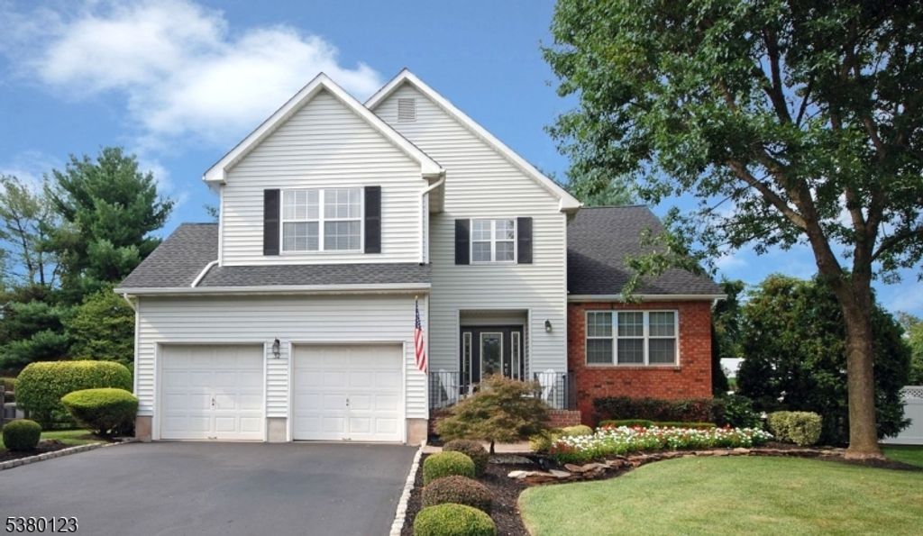 32 Peterson Rd, Hillsborough Twp., NJ 08844